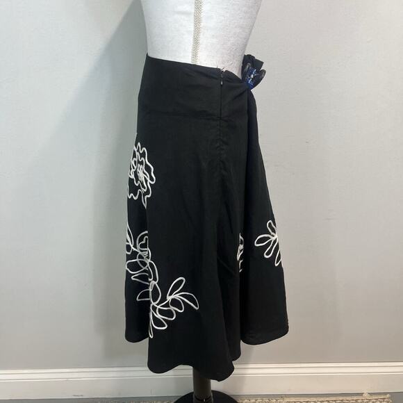 Tweed Skirt size 10 Black Linen White Floral Embroidery Knee A Line Wedding Slim - Picture 6 of 8